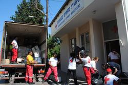 Κατερίνη - Ανθρωπιστική Βοήθεια για τους πλημμυροπαθείς της Σερβίας